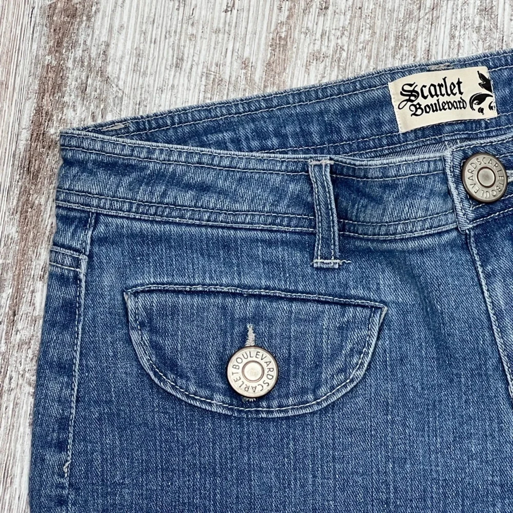 Junior Denim Short Shorts - Scarlet Boulevard